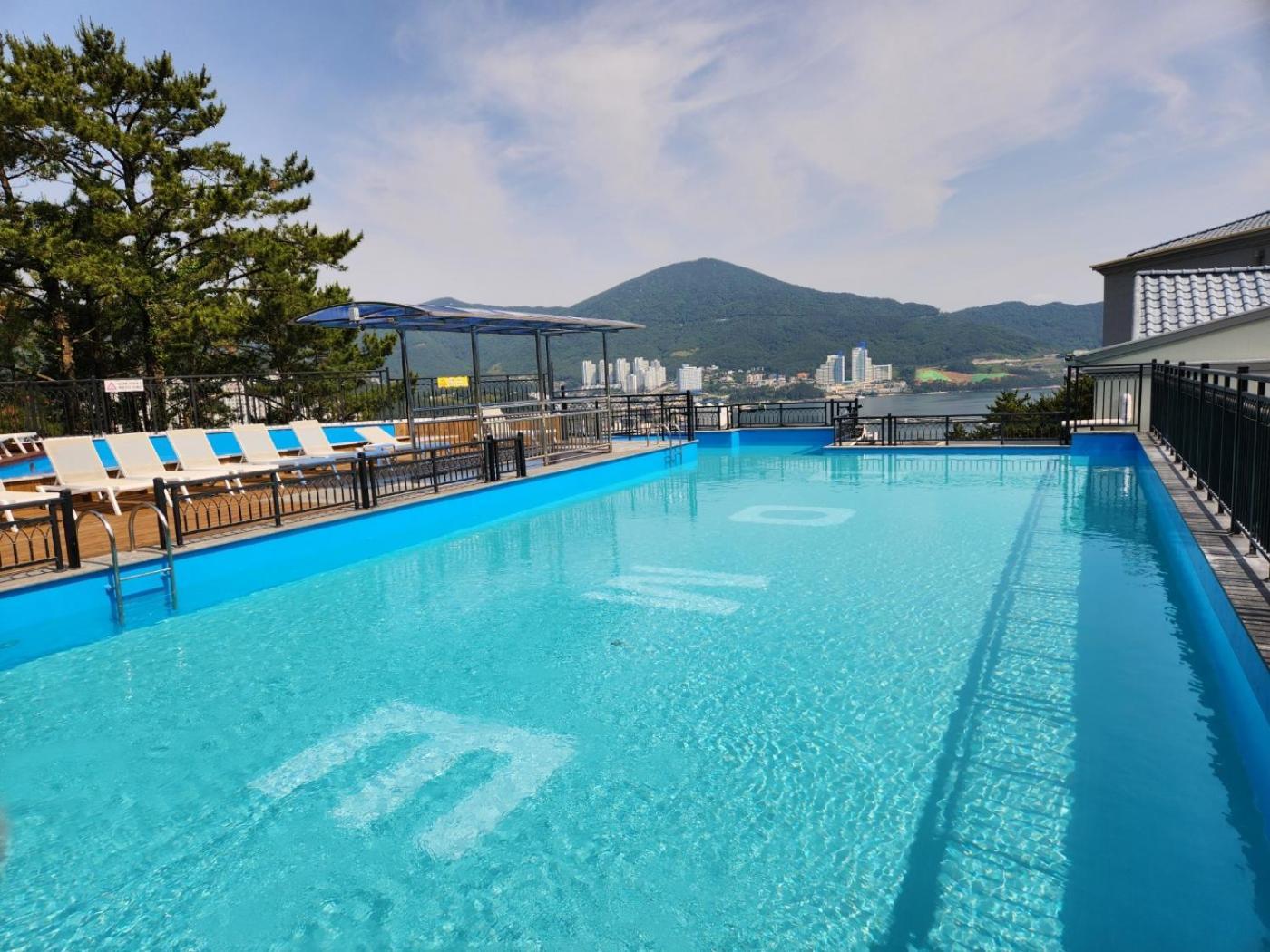 Dome Hotel Geoje Exterior photo