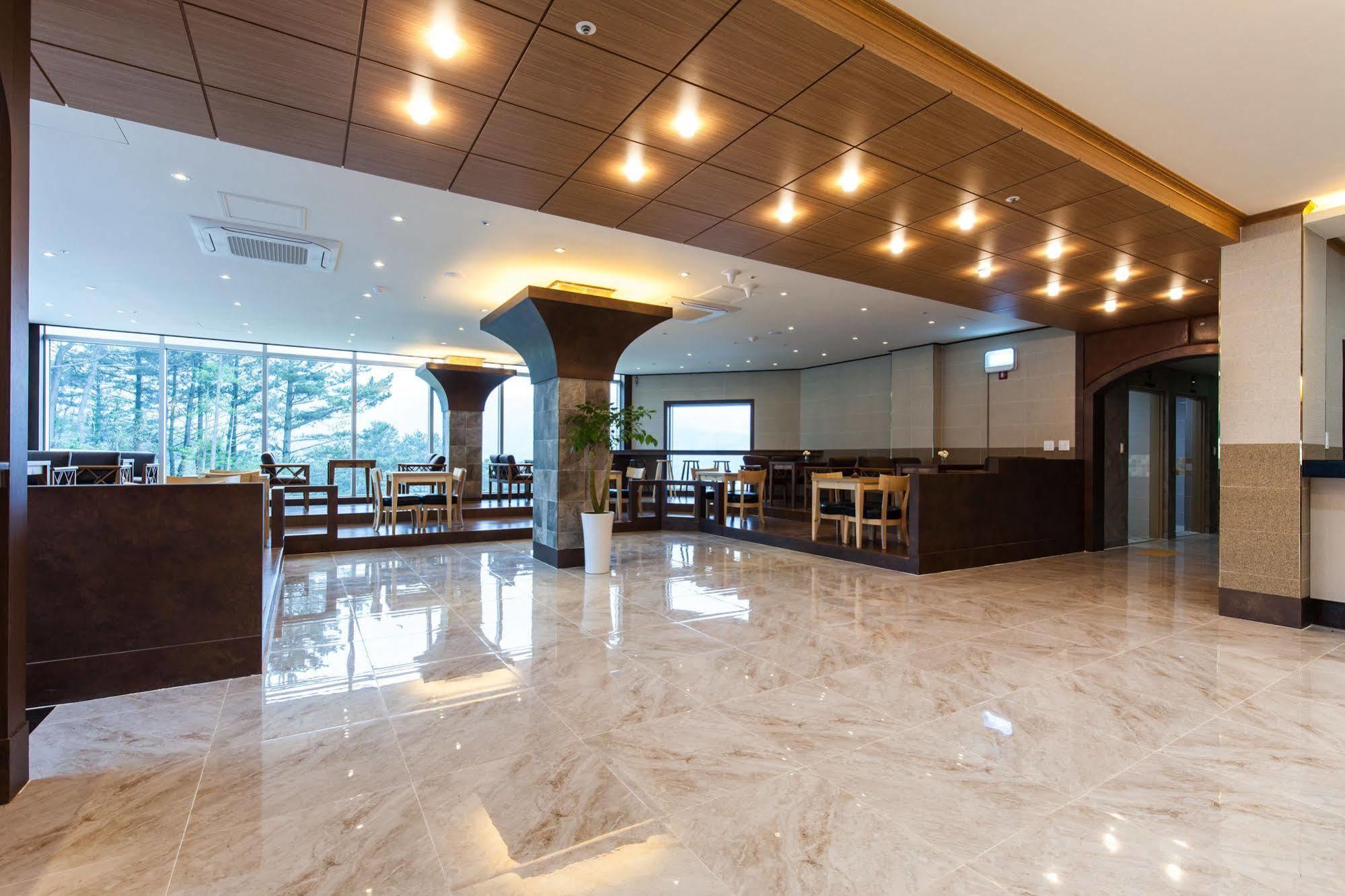 Dome Hotel Geoje Exterior photo